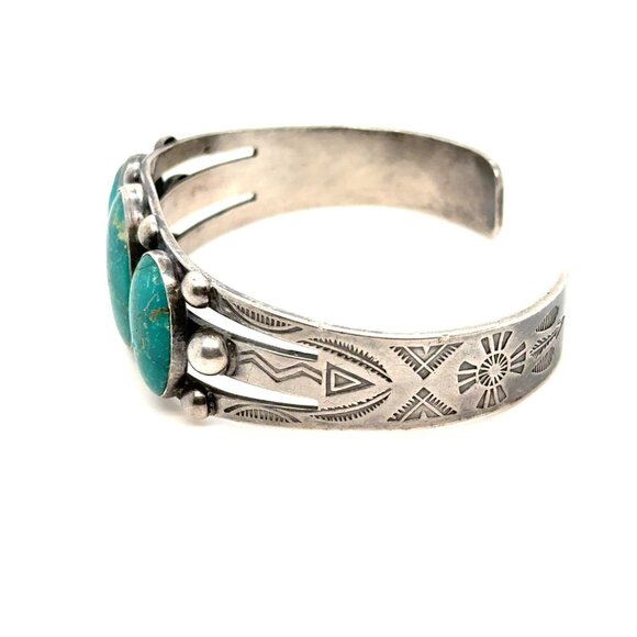 Native American 3-Oval Shaped Turquoise Cuff - Picture 2 of 9